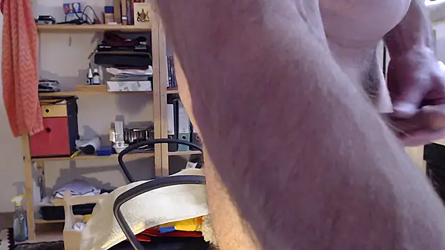 Snapshot of tibe50 chatting on 12.21.24 tibe50 online show from 12.21.24