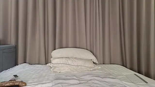 LucyNuty online show from 11.17.25