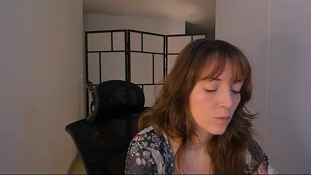 Snapshot of molly_marmalade_ chatting on 06.08.26 molly marmalade online show from 06.08.26