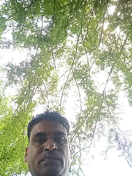 Snapshot of Javedmax chatting on 10.22.25 Javedmax online show from 10.22.25