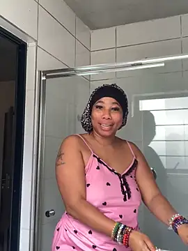 CurvyDesire1 online show from 10.17.25