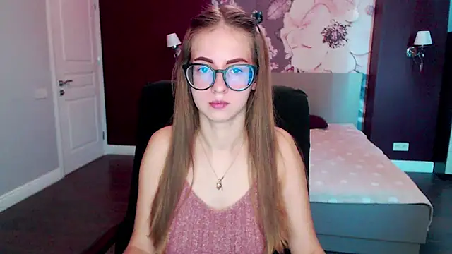 AliceAdams online show from 03.20.25