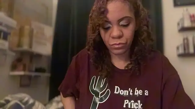 Snapshot of Sanaawest chatting on 11.16.25 Sanaawest online show from 11.16.25