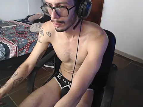 alisterxxx online show from 05.30.26