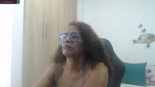 BustyMilf  online show from 01.29.25