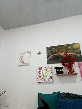 Snapshot of BustyMilf_ chatting on 04.27.26 BustyMilf online show from 04.27.26