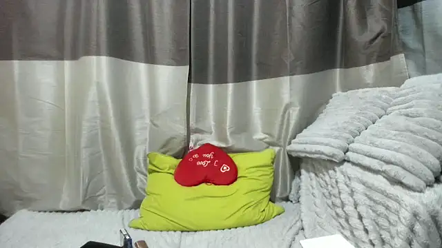 jessystarr online show from 11.18.25