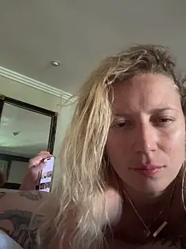 sexicouple3030 online show from 06.21.26