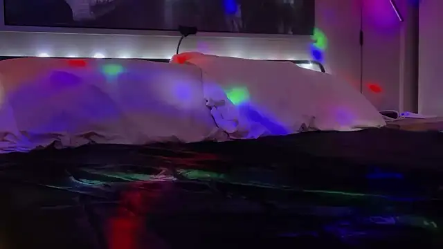 MikyFoxx online show from 10.23.25