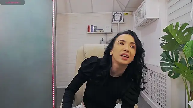 GlamKate online show from 03.02.25