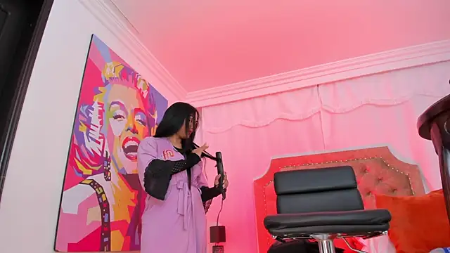 Snapshot of KATALINA_HOT_TS chatting on 09.20.25 KATALINA HOT TS online show from 09.20.25