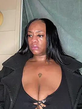 Snapshot of AlexaTheSlut chatting on 12.22.24 AlexaTheSlut online show from 12.22.24