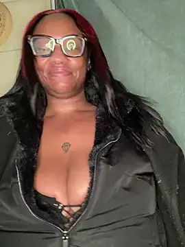 Snapshot of AlexaTheSlut chatting on 01.24.25 AlexaTheSlut online show from 01.24.25