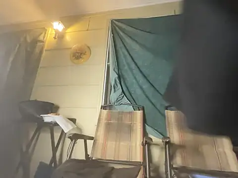 Snapshot of AlexaTheSlut chatting on 03.20.25 AlexaTheSlut online show from 03.20.25