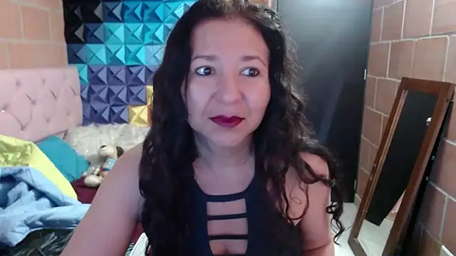 Snapshot of katifoxx chatting on 01.12.25 katifoxx online show from 01.12.25