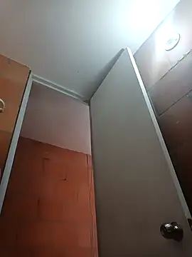 Snapshot of katifoxx chatting on 01.14.25 katifoxx online show from 01.14.25