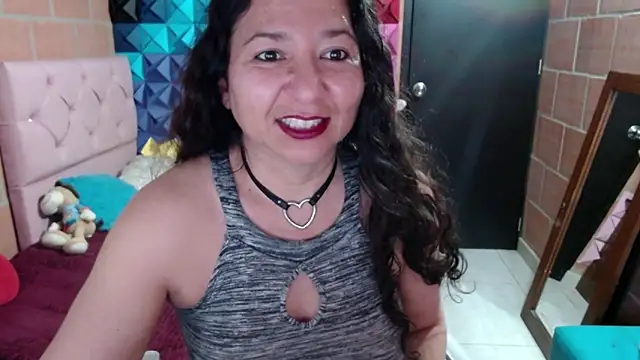 Snapshot of katifoxx chatting on 01.30.25 katifoxx online show from 01.30.25