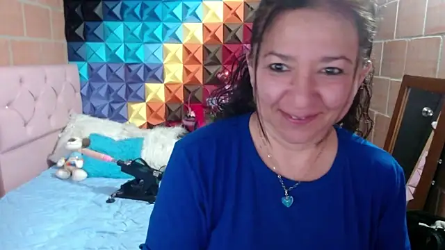 Snapshot of katifoxx chatting on 02.23.25 katifoxx online show from 02.23.25