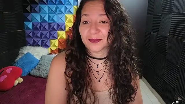 Snapshot of katifoxx chatting on 09.18.25 katifoxx online show from 09.18.25