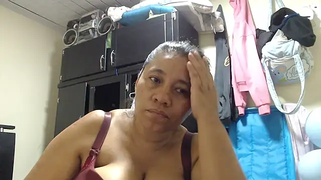 adrixxx38 online show from 04.10.26