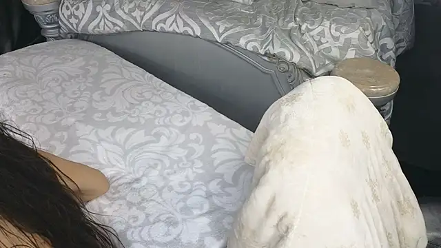 LilahXXXAxel online show from 03.17.26
