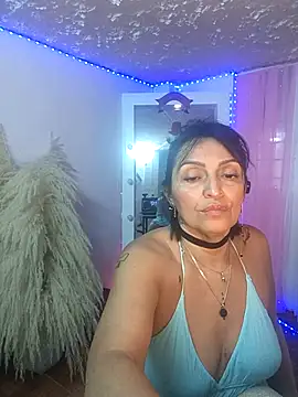 zullyxhot online show from 12.13.25