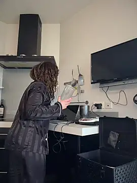 Clara-xoxo online show from 02.19.26