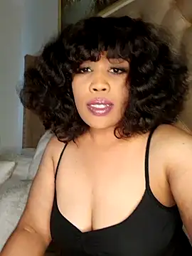 Snapshot of CAMMII_ chatting on 10.24.25 CAMMII online show from 10.24.25