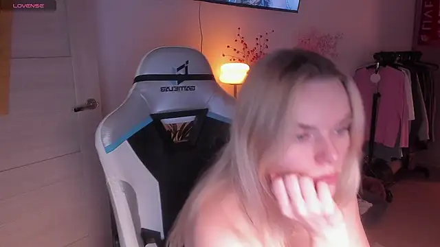 CharliSweet online show from 02.10.25