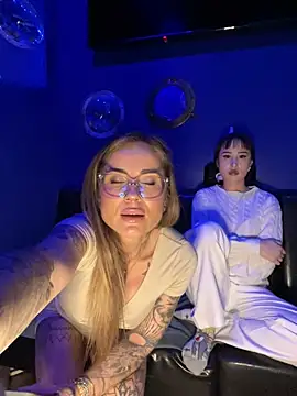 Etwas neugierig online show from 02.05.26