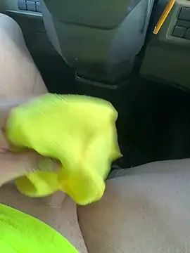 Snapshot of frechsein chatting on 04.15.26 frechsein online show from 04.15.26