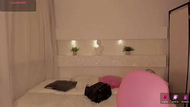 AshleyRoys online show from 03.15.25