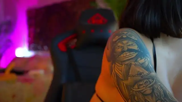 ambarEvans online show from 12.31.24