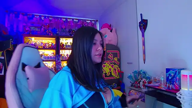 ambarEvans online show from 04.18.26