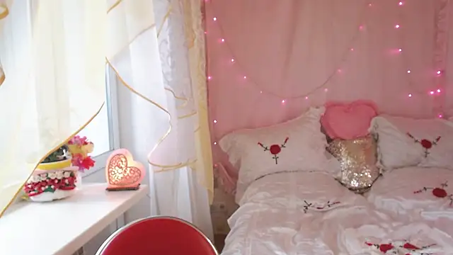 SunnySylvia online show from 03.19.26