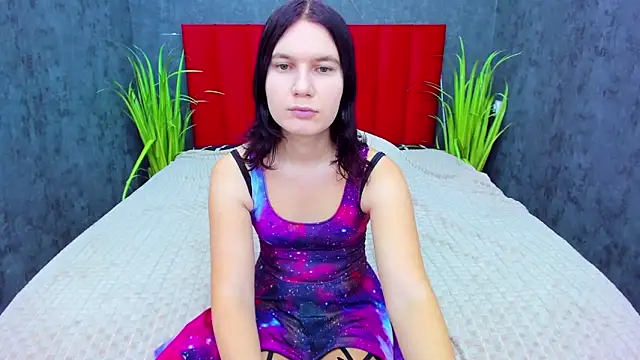 Snapshot of SabrinaLee chatting on 10.16.25 SabrinaLee online show from 10.16.25