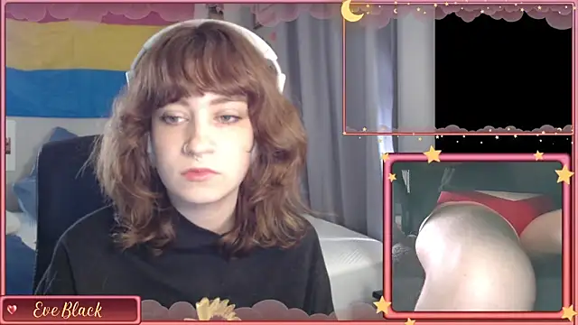 Snapshot of darksoulsandchill chatting on 10.07.25 darksoulsandchill online show from 10.07.25