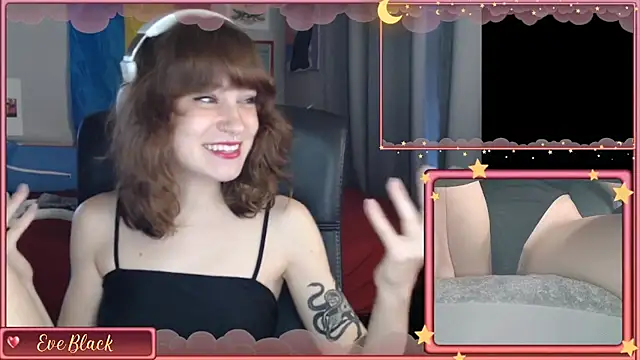 Snapshot of darksoulsandchill chatting on 10.17.25 darksoulsandchill online show from 10.17.25