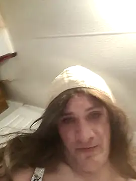 Snapshot of MaddyC6992 chatting on 02.01.26 MaddyC6992 online show from 02.01.26