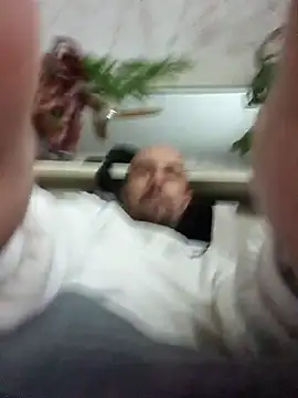 Snapshot of spidrman8 chatting on 02.11.26 spidrman8 online show from 02.11.26