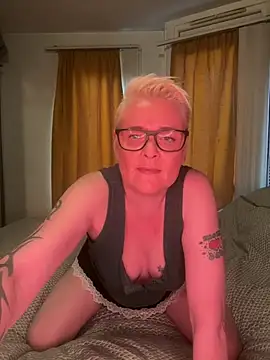 Gizzithehotone online show from 03.20.26