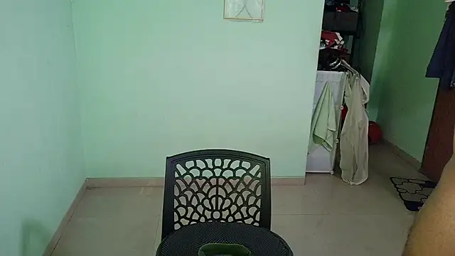 Snapshot of daringcutie chatting on 04.04.26 daringcutie online show from 04.04.26