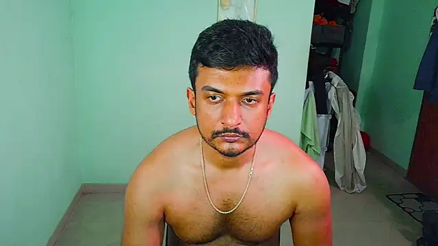 Snapshot of daringcutie chatting on 04.09.26 daringcutie online show from 04.09.26