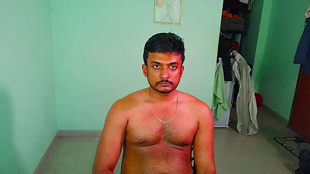 Snapshot of daringcutie chatting on 04.09.26 daringcutie online show from 04.09.26