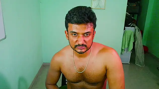 Snapshot of daringcutie chatting on 04.12.26 daringcutie online show from 04.12.26