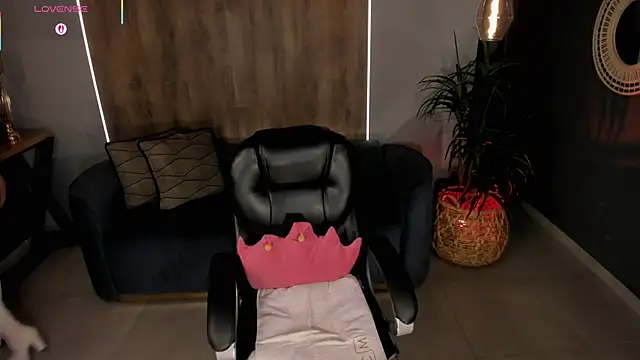 DannieSmith1 online show from 04.08.26