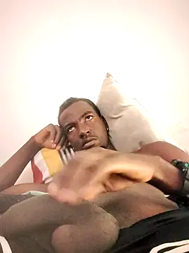 Jheronn28 online show from 10.18.25