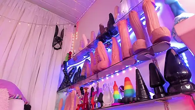 christymilkk online show from 12.29.24