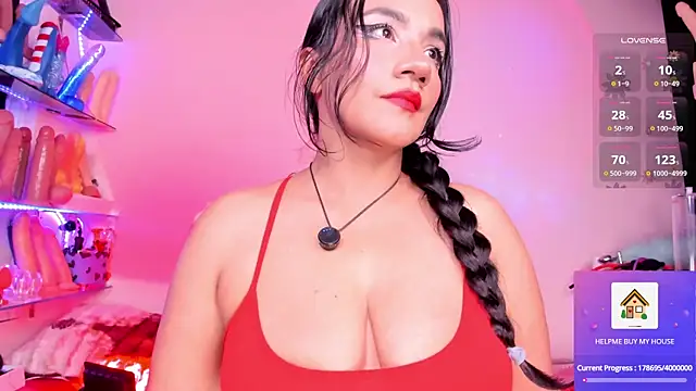 Snapshot of christymilkk chatting on 04.13.26 christymilkk online show from 04.13.26