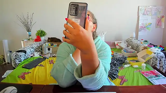 IamYourNarcotic online show from 10.04.25